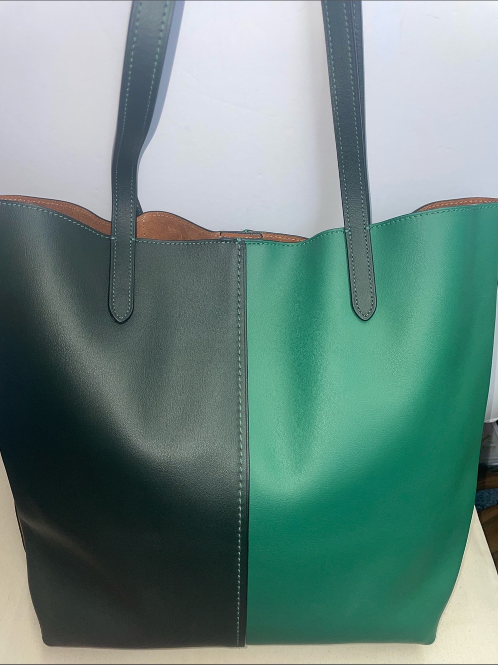 Coach ‘North’ Colorblock Tote - Picture 2 of 15